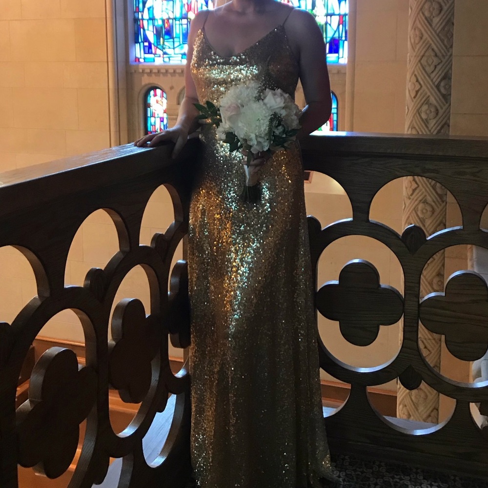 GORGEOUS GOLD SEQUIN DRESS 🌟🌟🌟🌟🌟